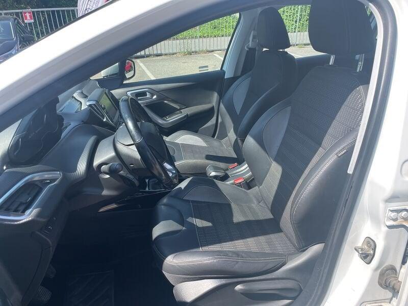 Peugeot 2008 PureTech Turbo 110 S&S Allure
