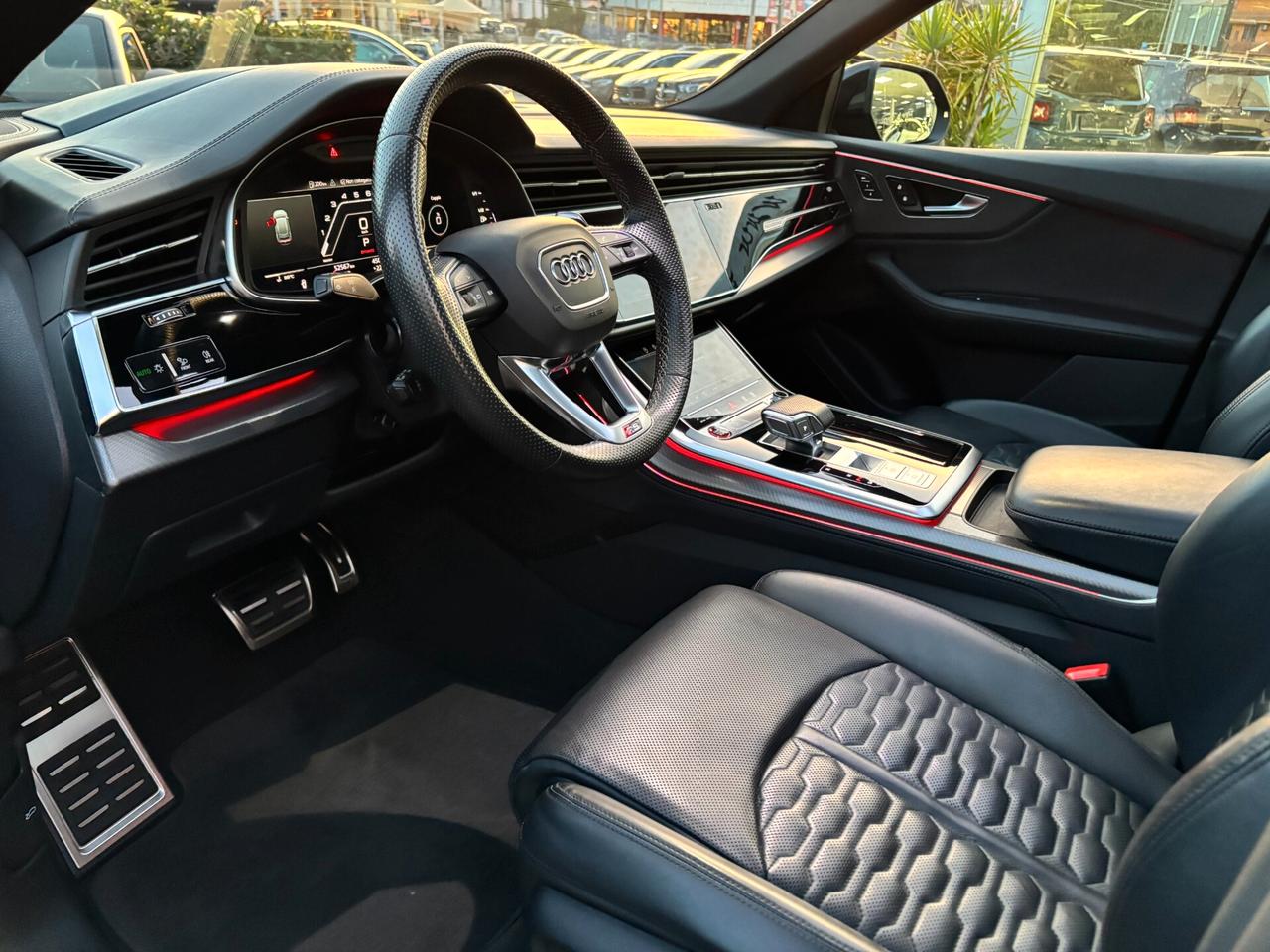 Audi Q8 RS TFSI V8 quattro tiptronic