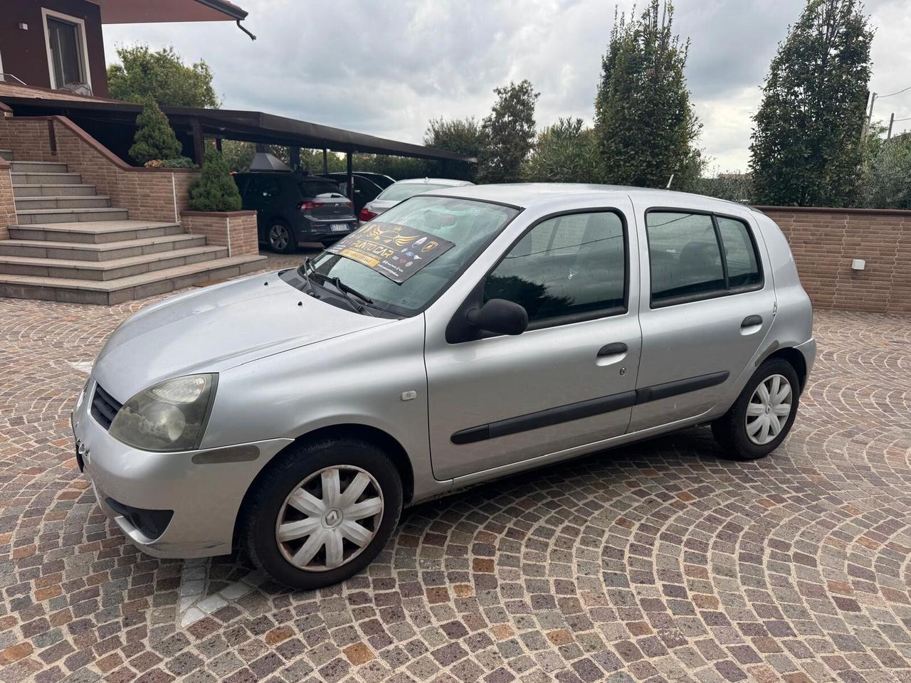 Renault Clio Storia 1.2 5 porte GPL Confort