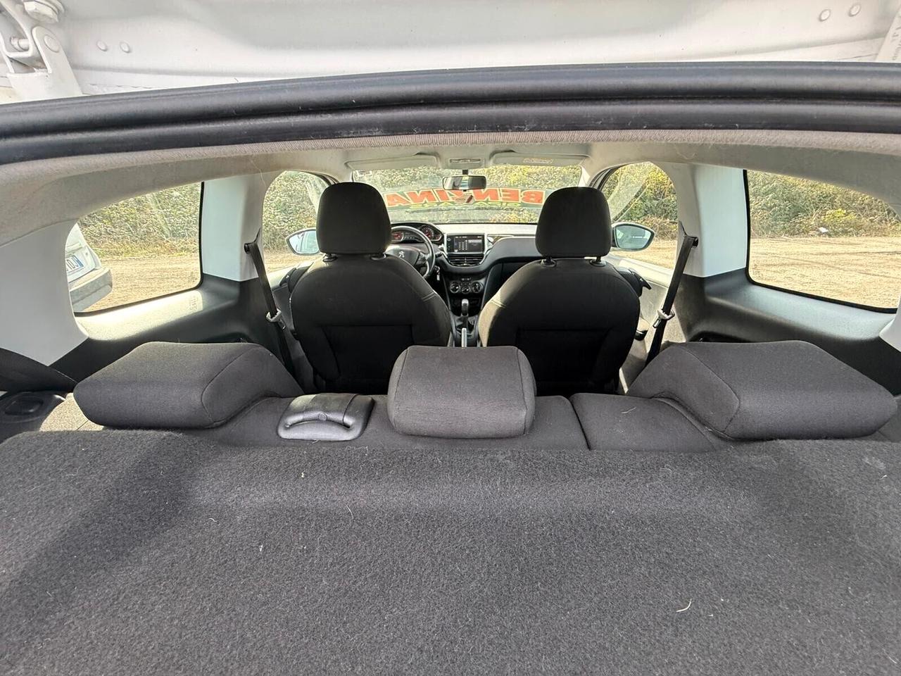 Peugeot 208 PureTech 82 3 porte Allure