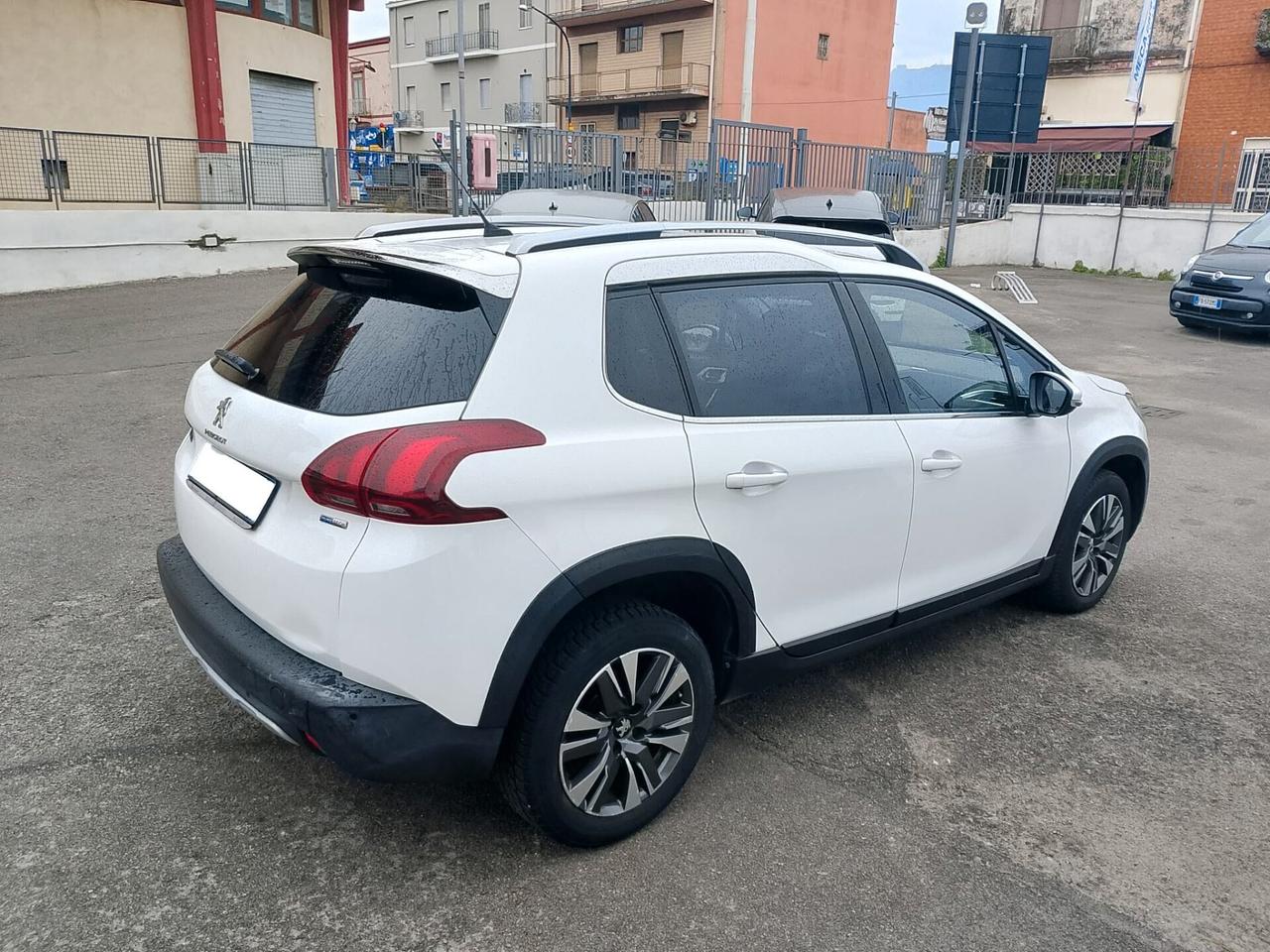 Peugeot 2008 PureTech 82 Allure