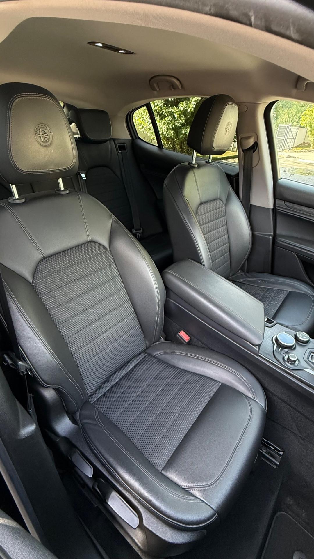 Alfa Romeo Stelvio 2.2 Turbodiesel 210 CV AT8 Q4 Super