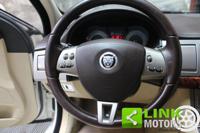 JAGUAR XF 2.7D V6 Premium Luxury
