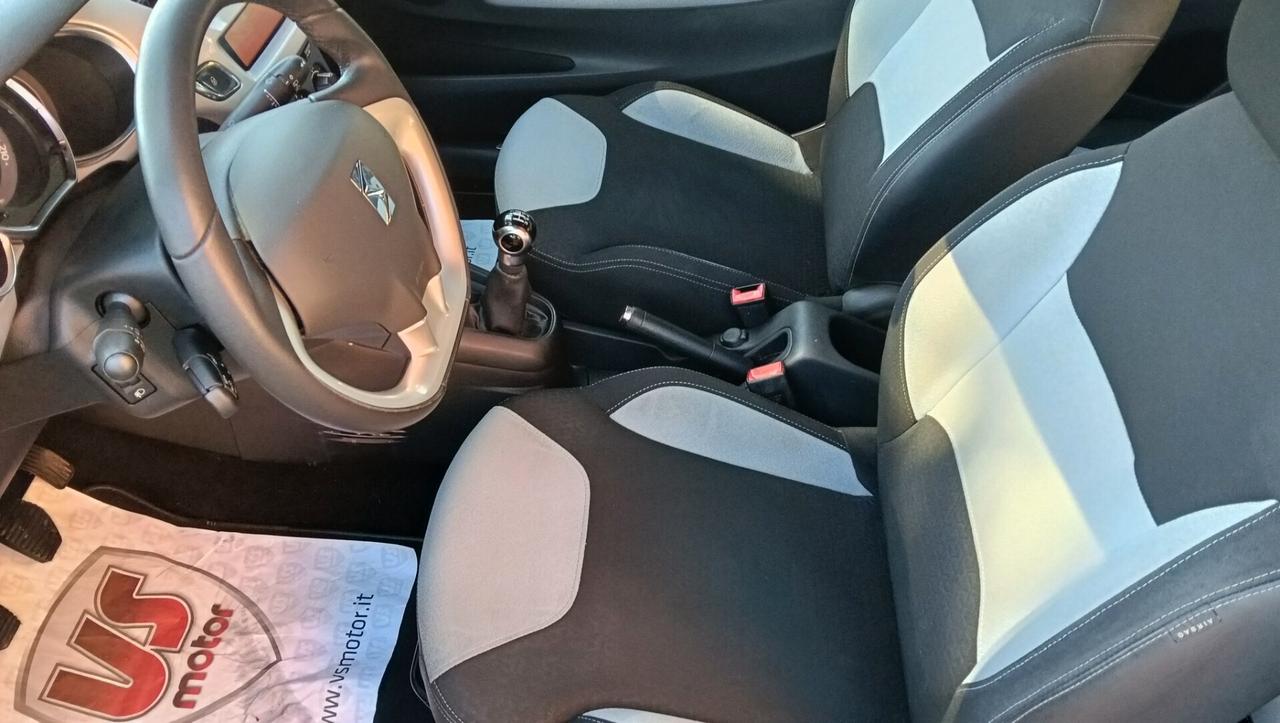 CITROEN DS 3 1.2 BENZ-GARANZIA FULL