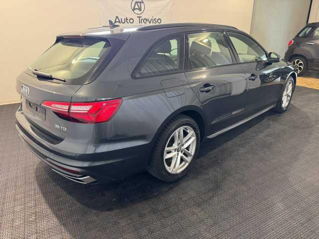 Audi A4 Avant 35 2.0 tdi mhev Business Advanced 163cv s-tronic