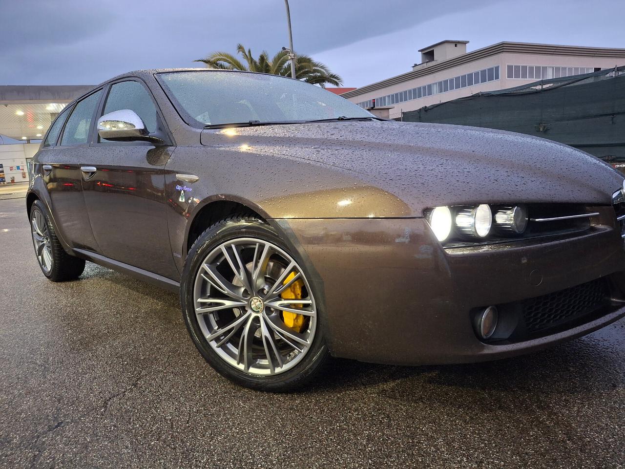 Alfa Romeo 159 1.9 JTDm 16V Sportwagon-COMMERCIANTI-