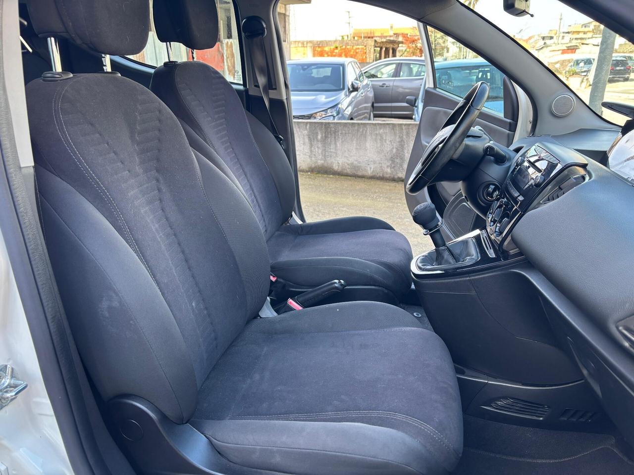 Lancia Ypsilon 1.2 69 CV 5 porte GPL Ecochic Gold METANO