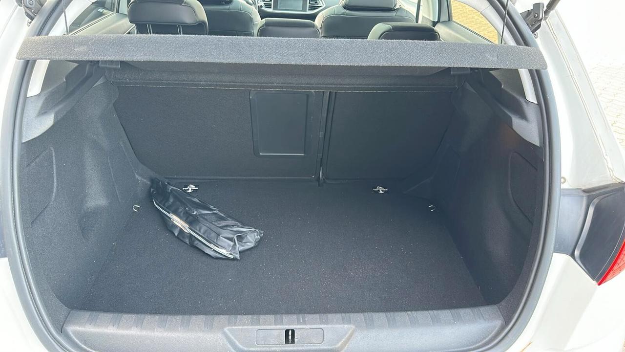 Peugeot 308 BlueHDi 120 S&S Allure