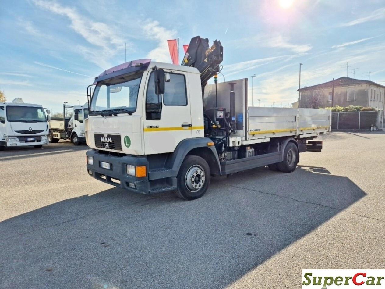 MAN 13 284 cassone e gru scarrabili con Radiocomando