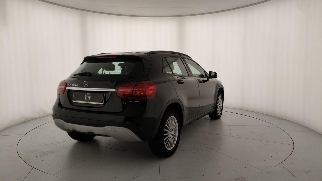 Mercedes-Benz GLA-X156 2017 - GLA 200 d Business auto