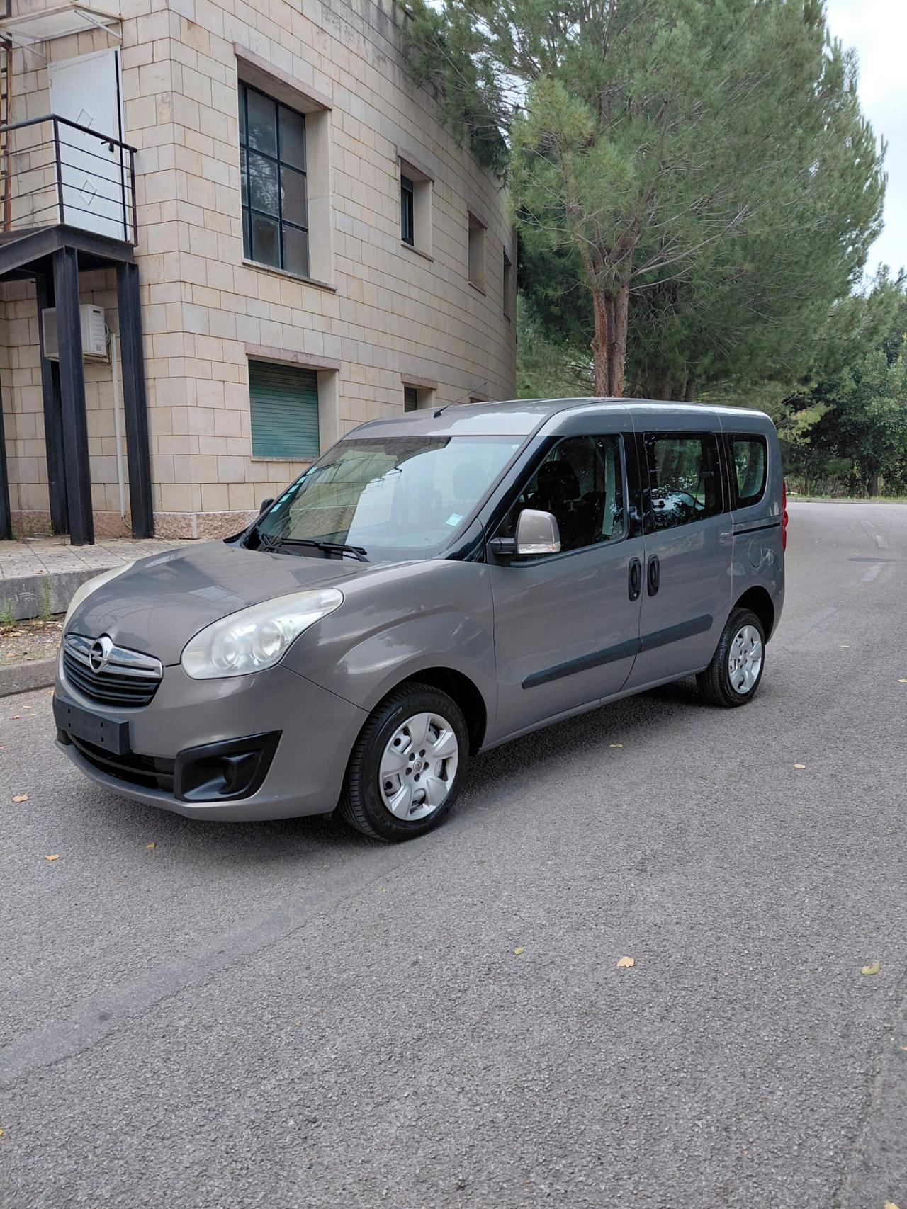 Opel Combo 1.6 CDTi 105CV PC-TN Elective