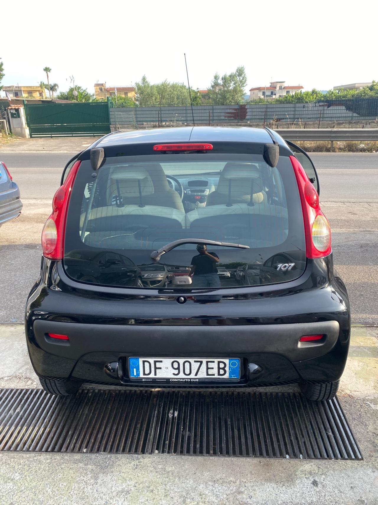 Peugeot 107 1.0 68CV 5p. Desir