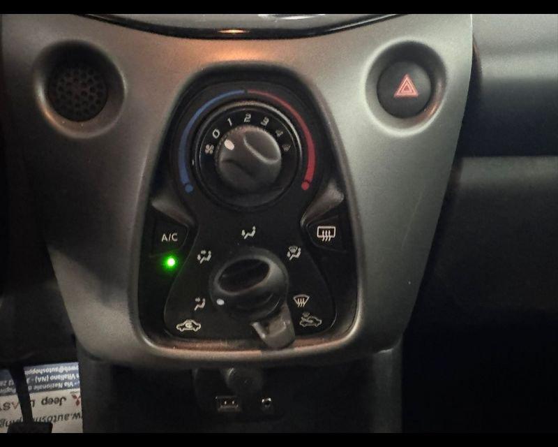 Toyota Aygo 2ª serie 1.0 VVT-i 72 CV 5 porte x-business MMT