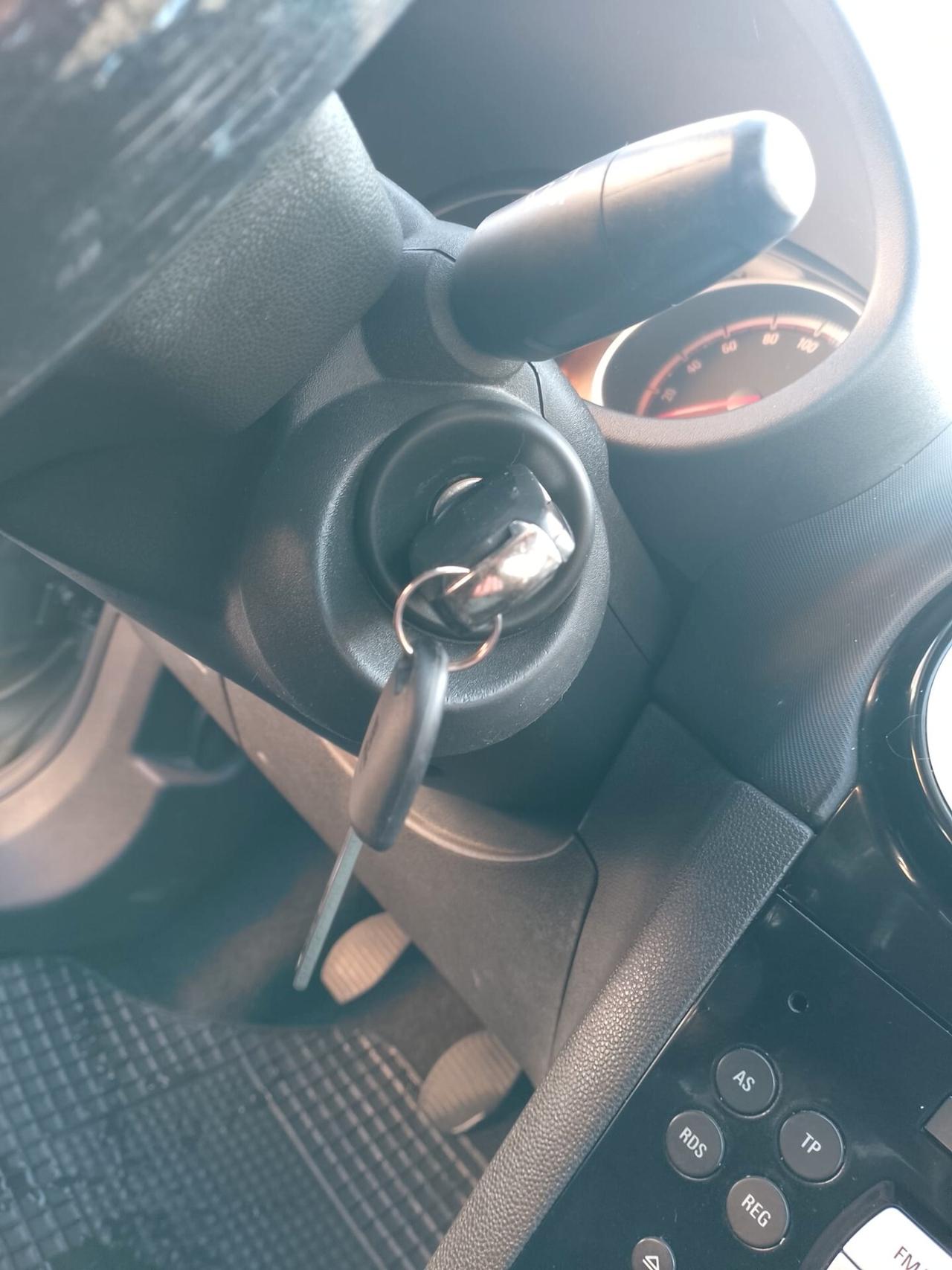 Opel Corsa 1,2 Benzina 5Porte Cosmo