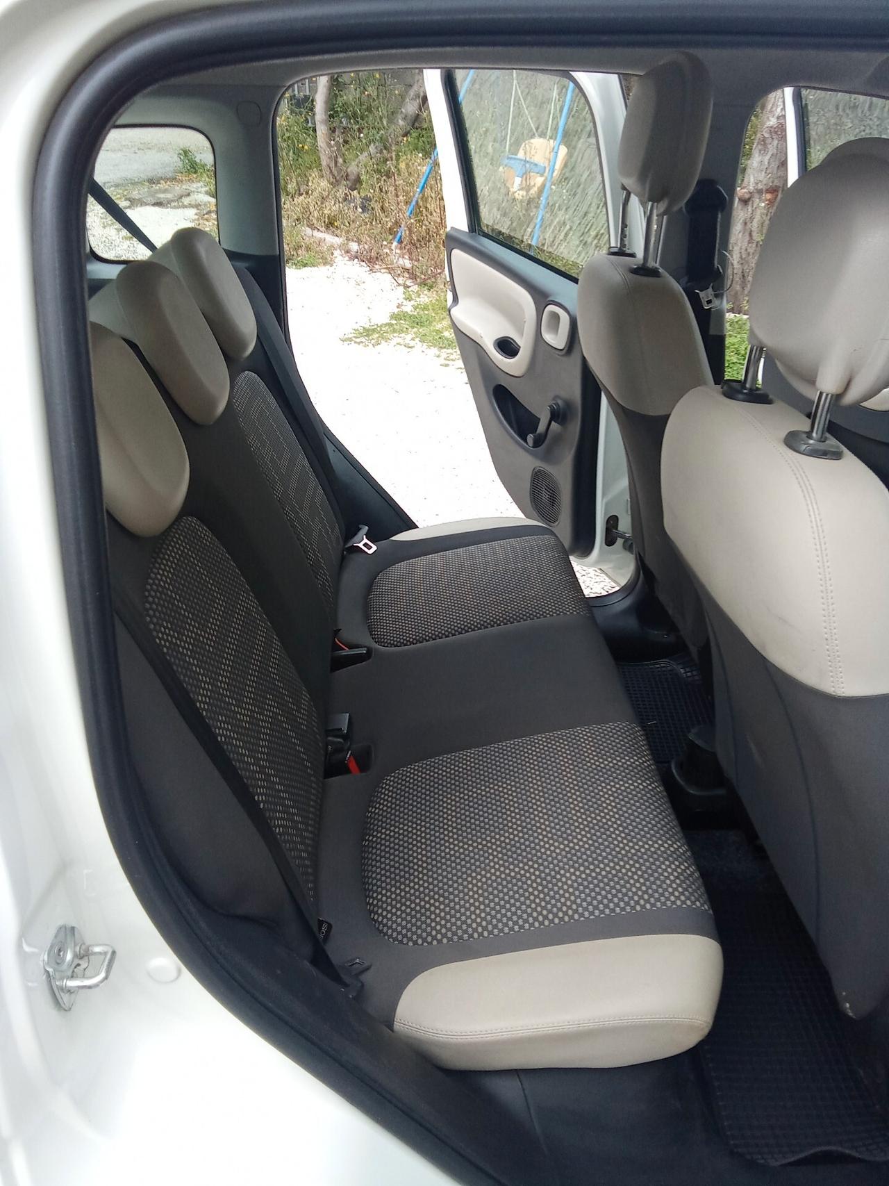 Fiat Panda 1.3 MJT 95 CV S&S 4x4 016