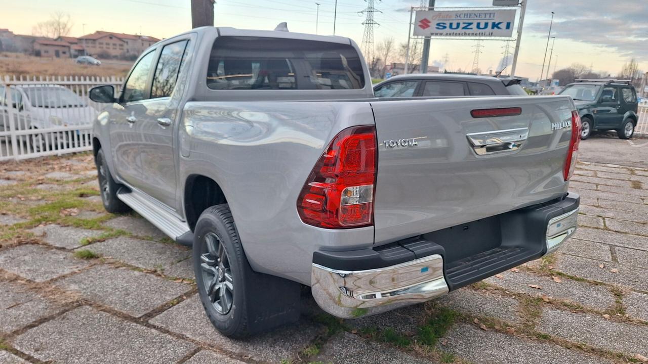 Toyota Hilux 2.8 D 4WD 4 porte Double Cab lounge