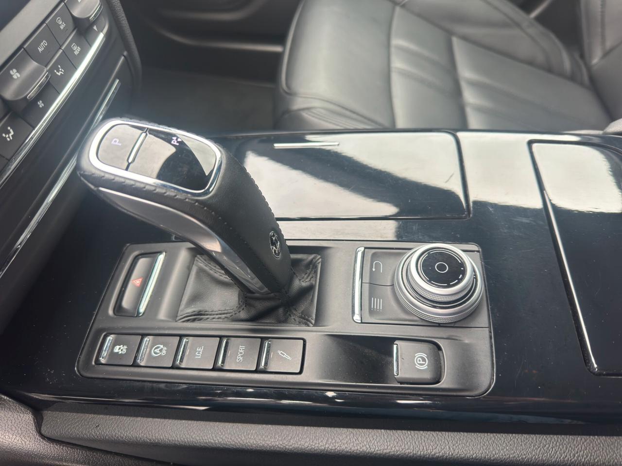 Maserati Ghibli V6 430 CV Gransport