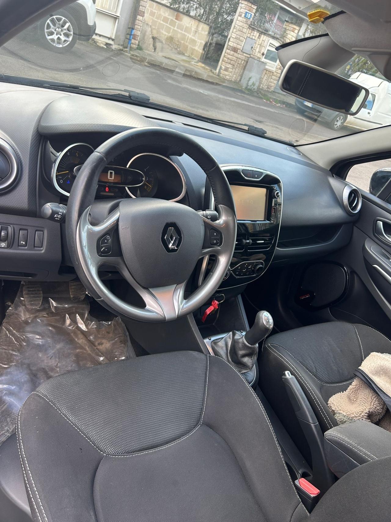 Renault Clio 1.5 dCi Costume National-2015 NAVI/LED/16"