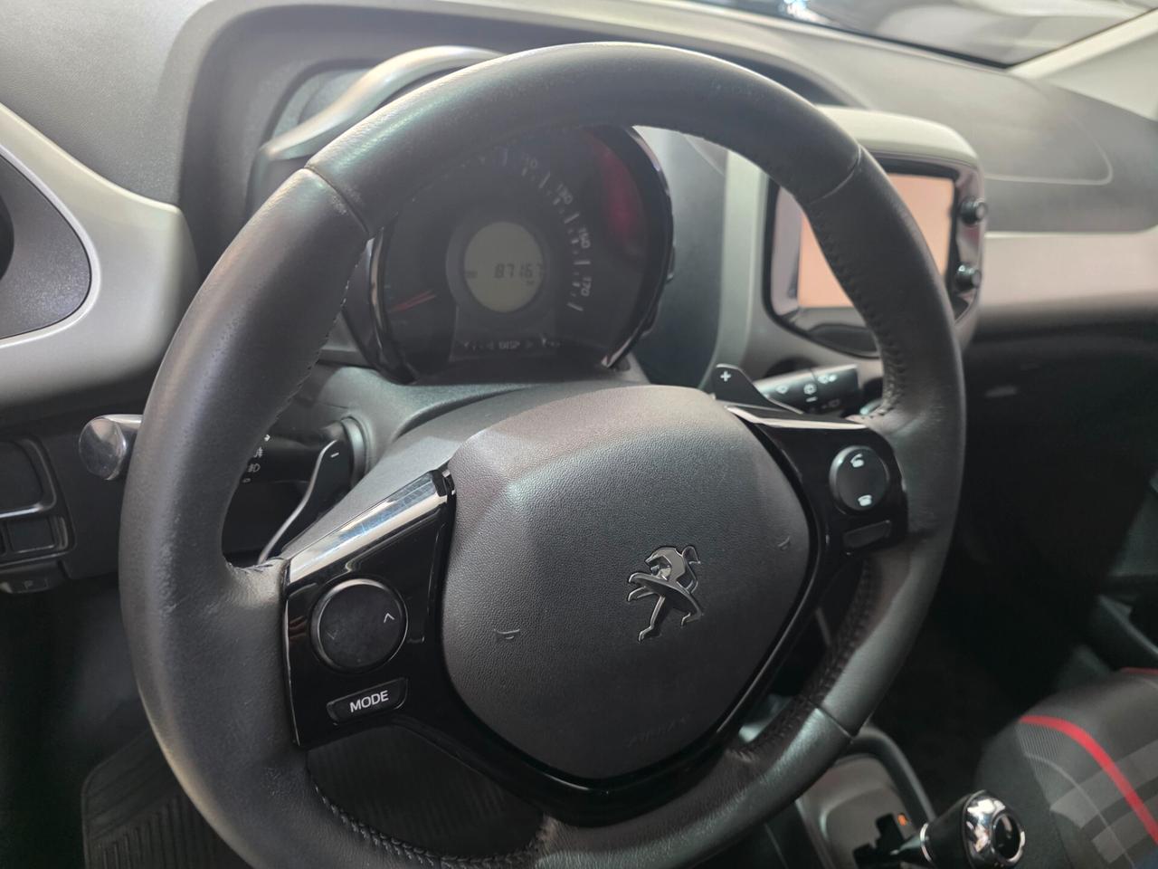 Peugeot 108 1.0 AUTOMATICA 5 Porte