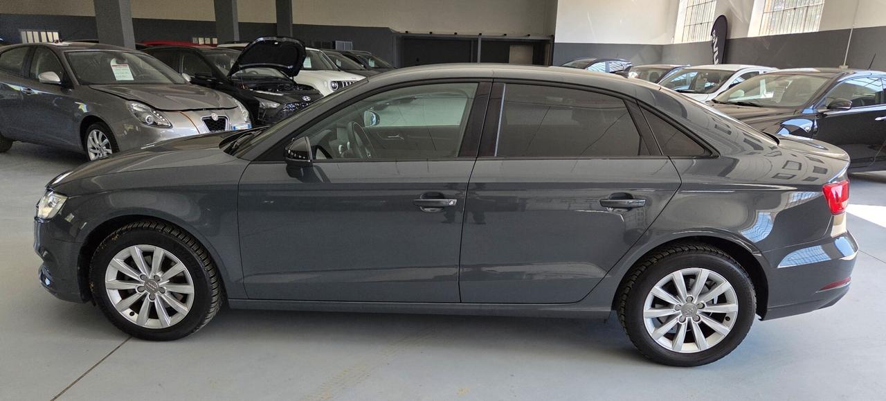 Audi A3 Sedan 1.0 TFSI Design 116cv