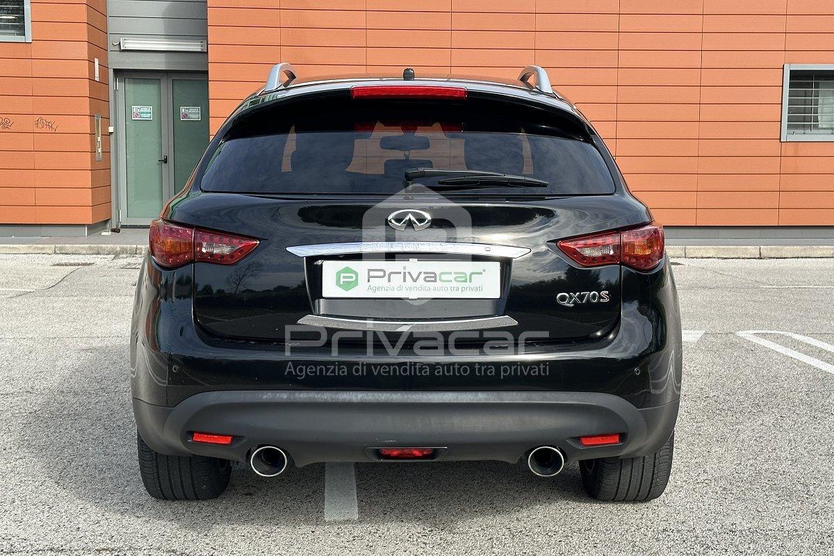 INFINITI QX70 3.0 diesel V6 AT S