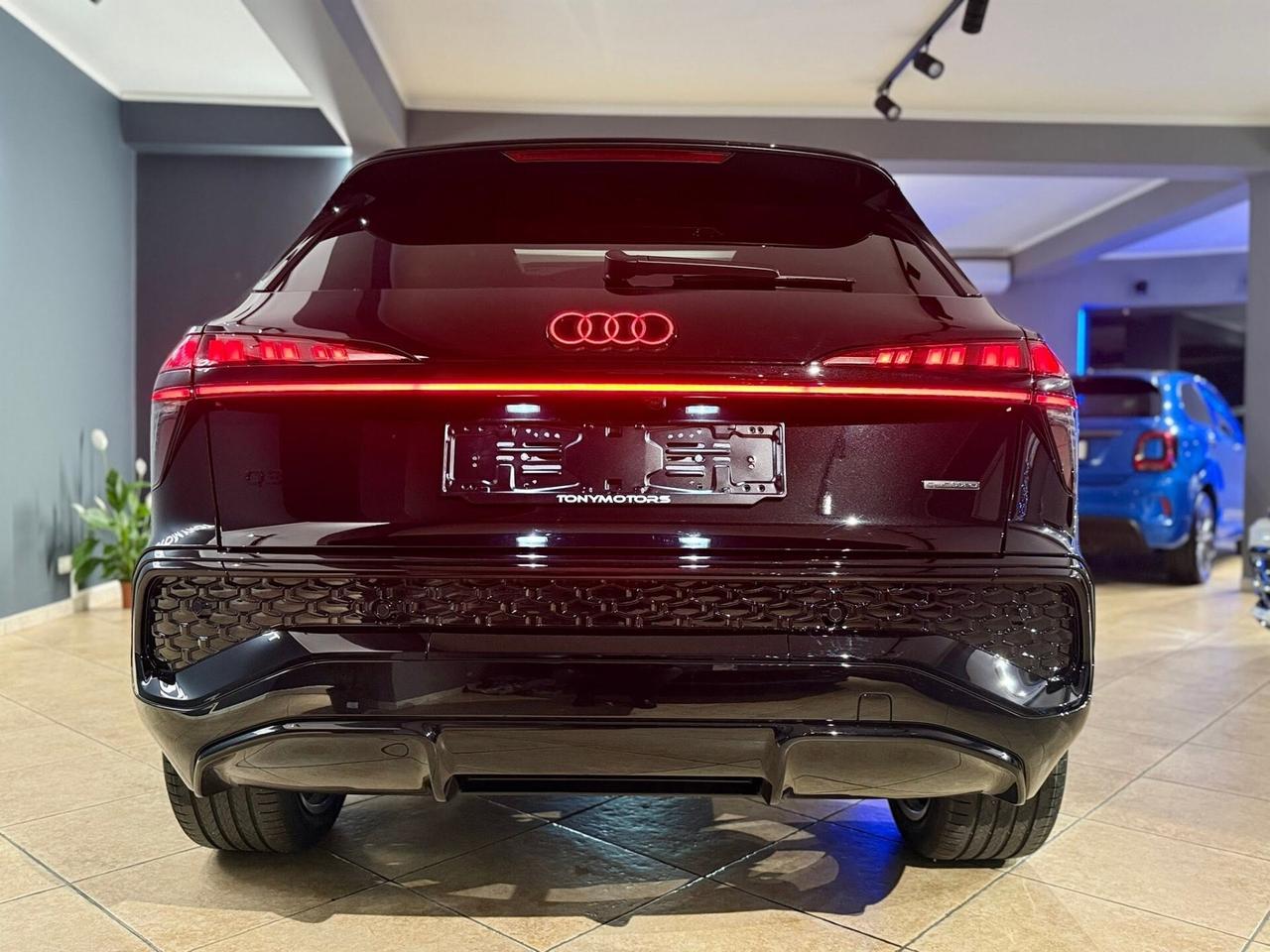 Audi Q3 40 TFSI quattro S tronic line edition