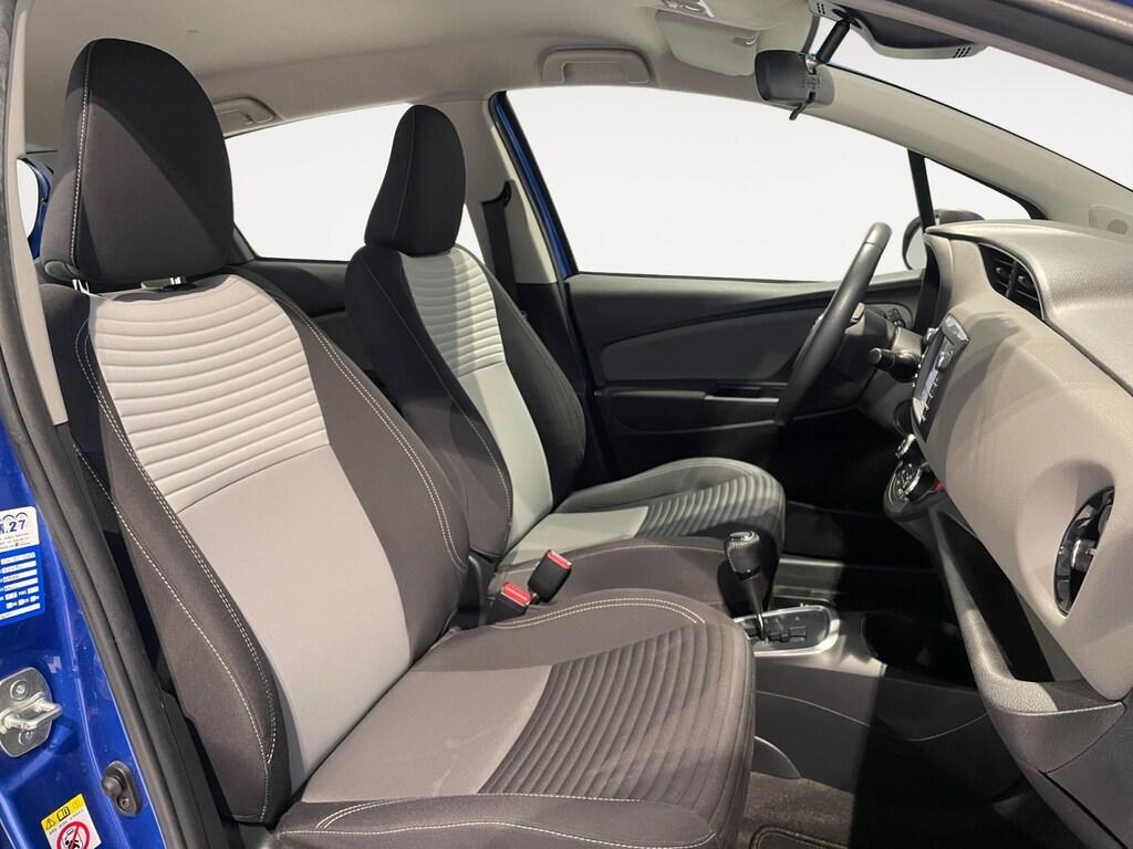 Toyota Yaris III 2017 1.5 Hybrid 101CV Autom. Active (FHEV)