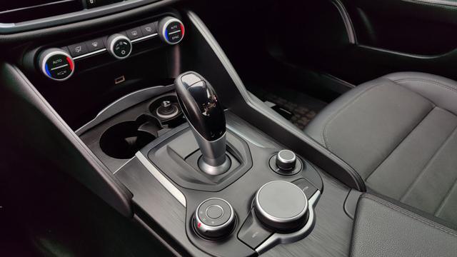 ALFA ROMEO Giulia 2.2TD 180CV AT8 AWD Q4 BUSINESS SPORT