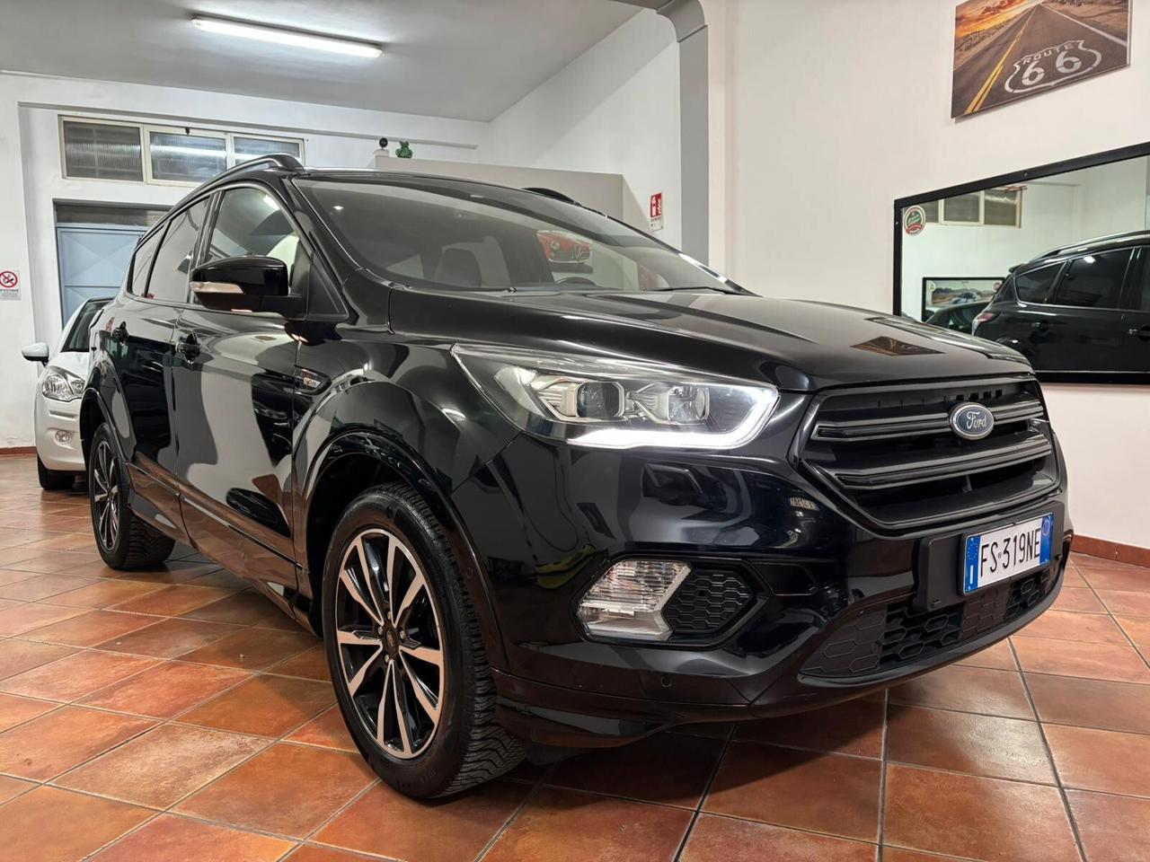 FORD KUGA 1.5 ST-LINE 2019 TOTAL BLACK