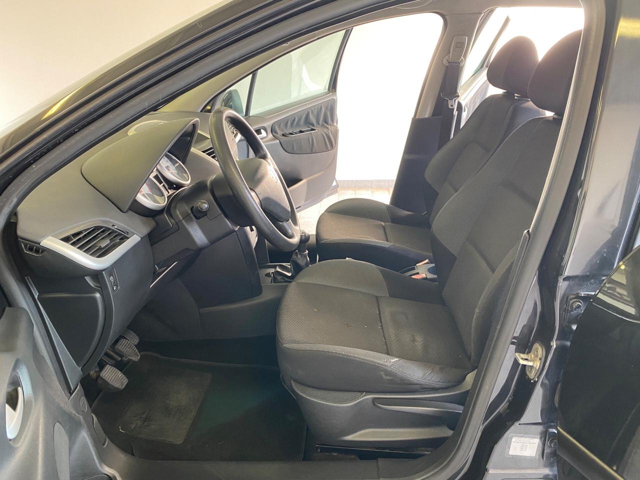 Peugeot 207 1.4 HDi 70CV FAP 5p. XS
