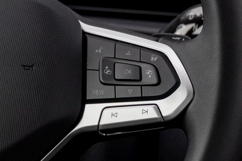 Volkswagen T-Roc 1.5 eTSI Life DSG NAVI LED CAMERA 2026