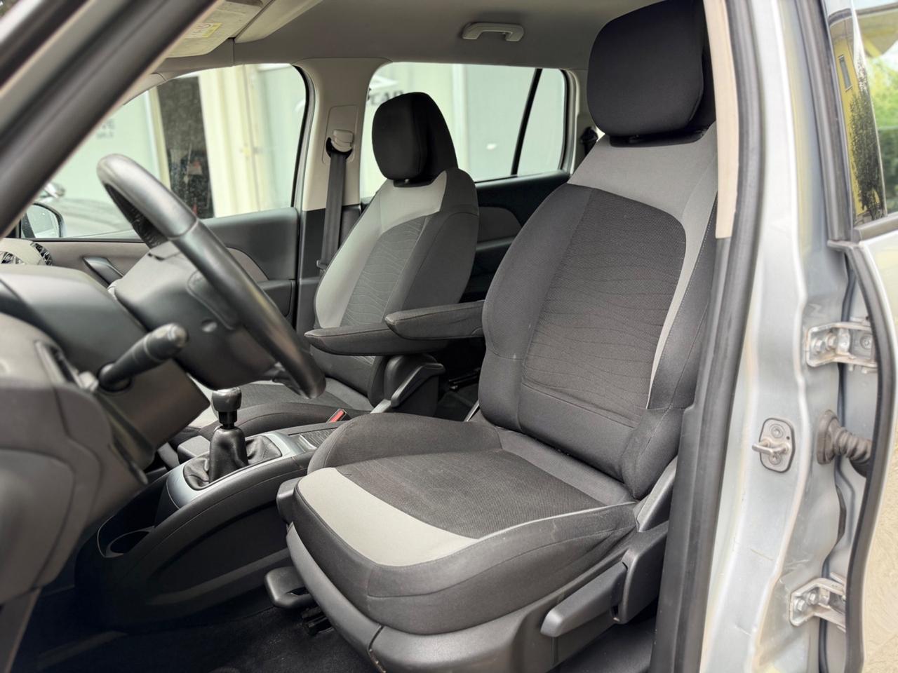 Citroen Grand C4 Picasso 1.6 e-HDi 115 Business 7 Posti