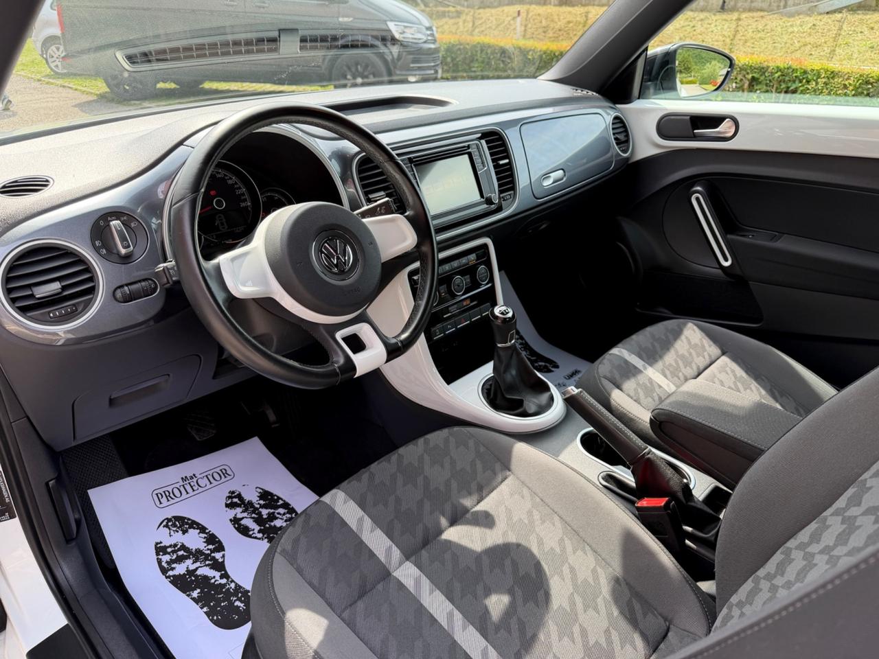 Volkswagen Maggiolino Cabrio 1.2 TSI Design BlueMotion Technology
