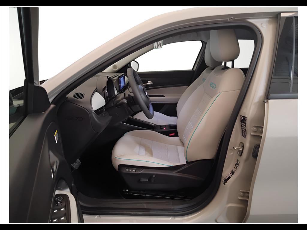 FIAT 600 IV 2023 - 600 1.2 hybrid La Prima II 110cv auto
