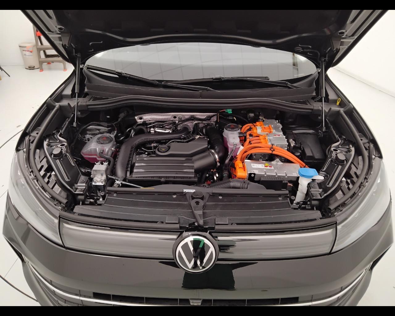 VOLKSWAGEN Tiguan III 2024 - Tiguan 1.5 tsi ehybrid Edition Plus 204cv dsg