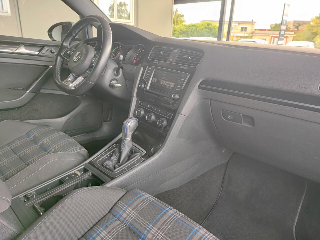 Volkswagen Golf GTE 1.4 TSI DSG 5p. Plug-In-Hybrid