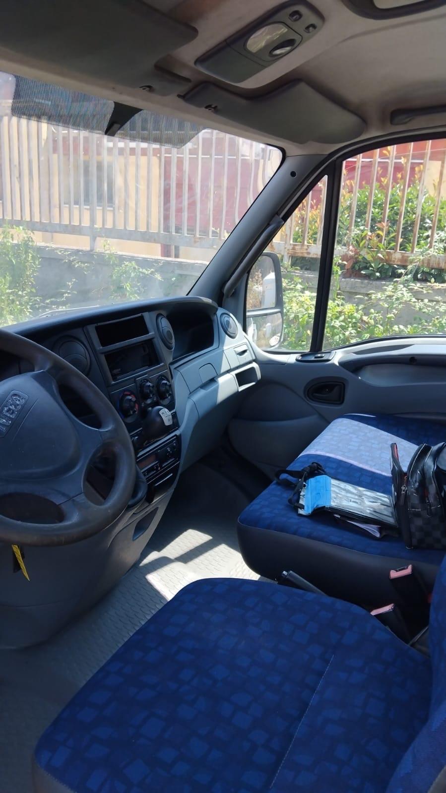 Iveco daily 65c18 carro attrezzi pianale fisso