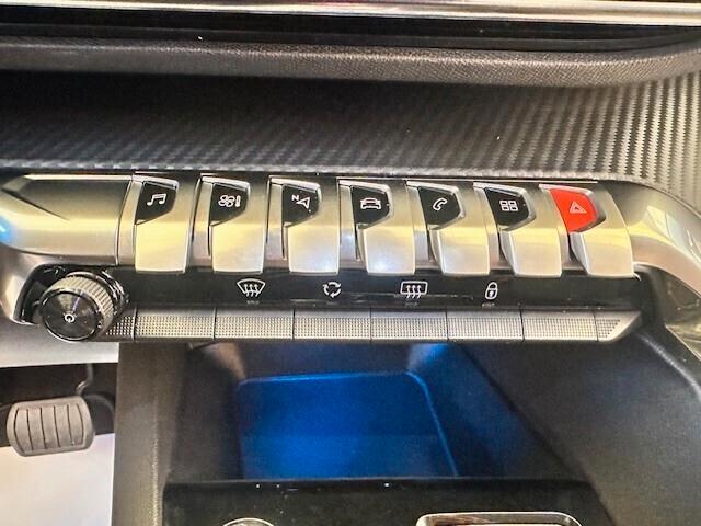 Peugeot 3008 BlueHDi 130 S&S EAT8 Allure