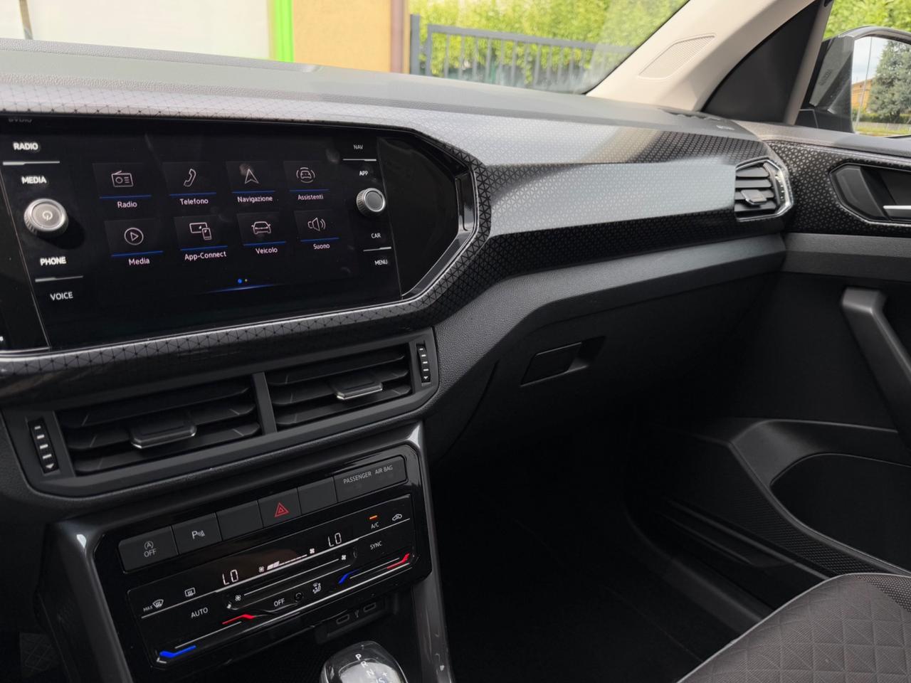 Volkswagen T-Cross 1.0 TSI 110 CV DSG Style 33.900 km NEO