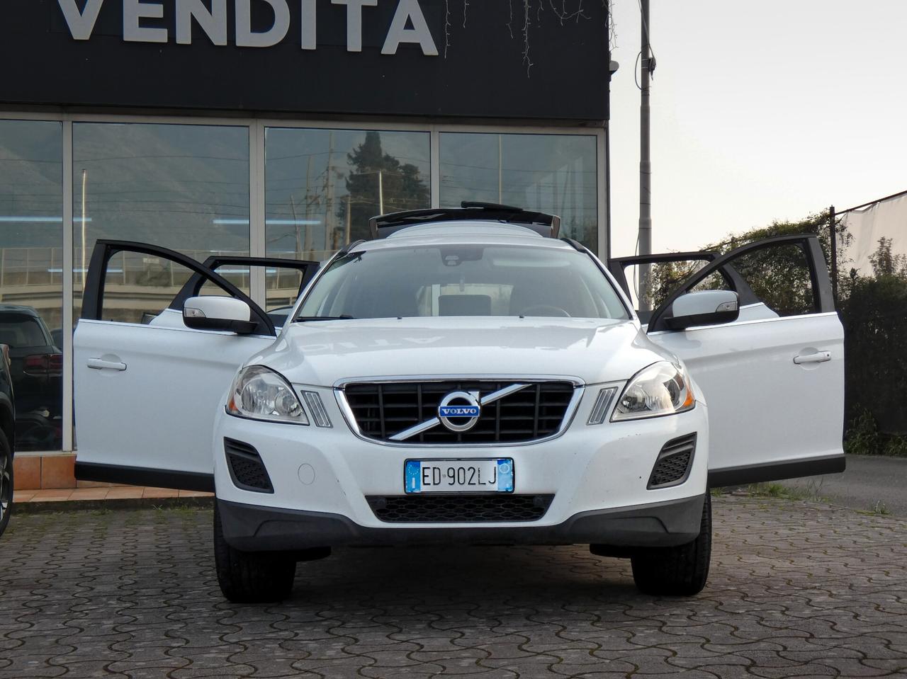 Volvo XC 60 XC60 2.4 D 175 CV FWD Geartronic Kinetic