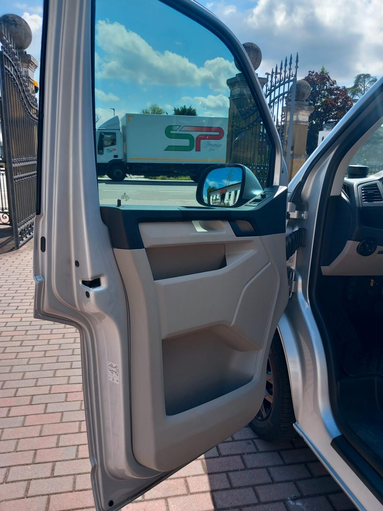 Volkswagen Transporter 2.0 TDI 150CV DSG PC Kombi