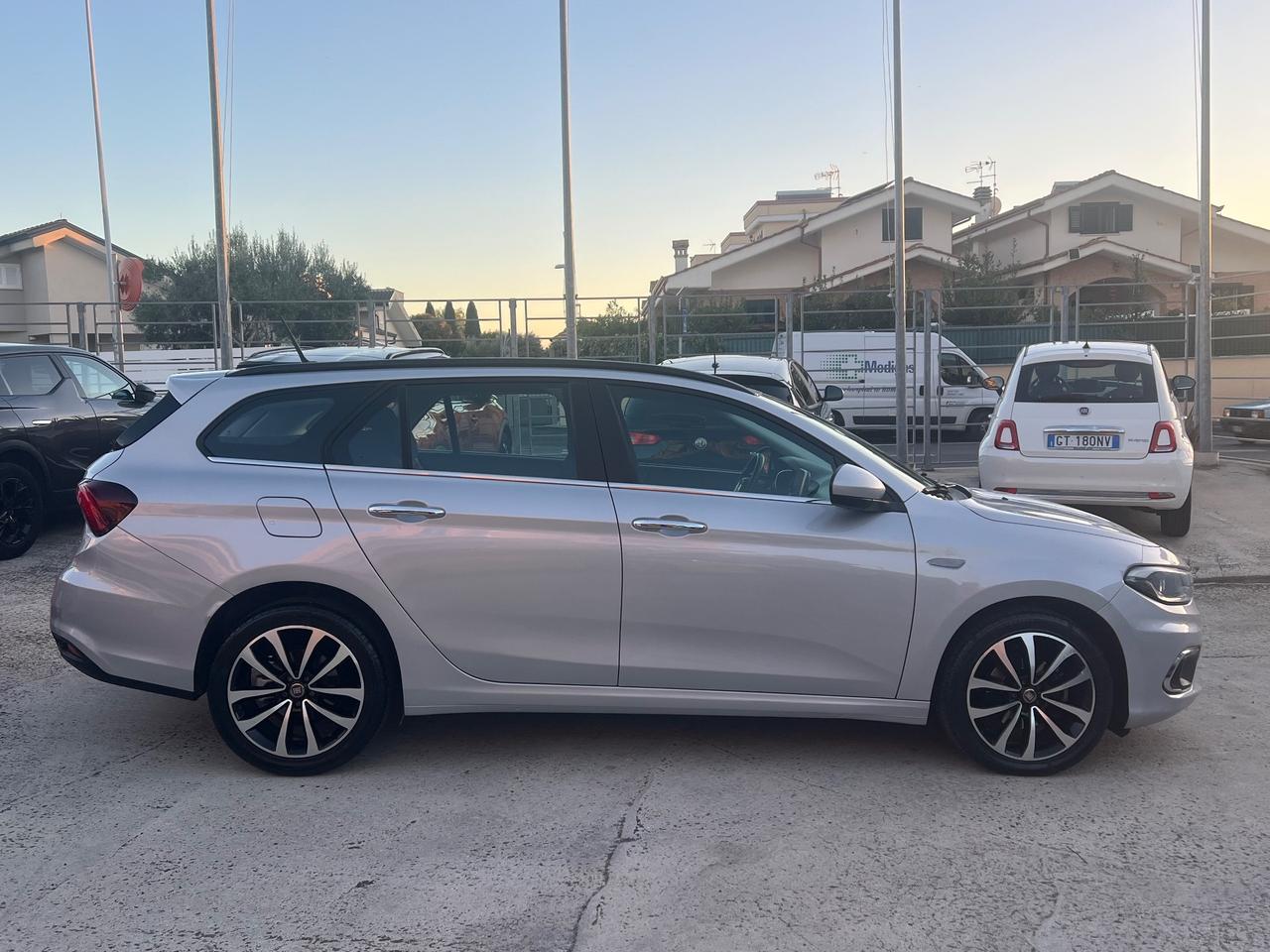 Fiat Tipo 1.6 Mjt S&S SW Lounge