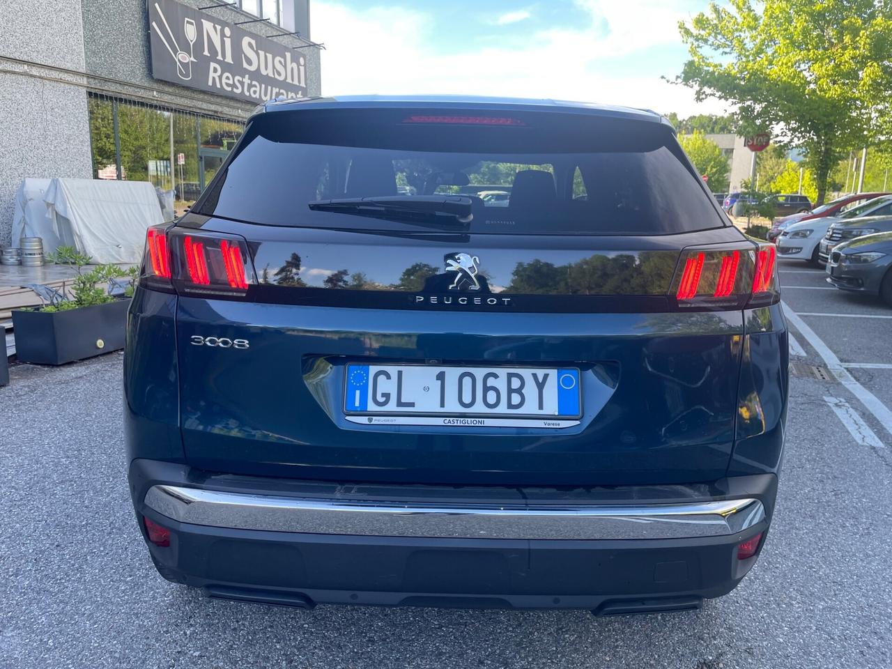 Peugeot 3008 BlueHDi 130 S&S*Automatik*Navi*Solo 54000*