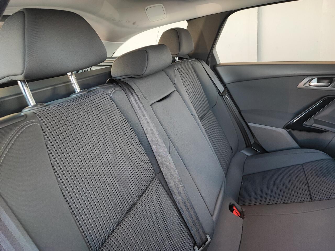 Peugeot 508 BlueHDi 120 EAT6 S&S SW Allure