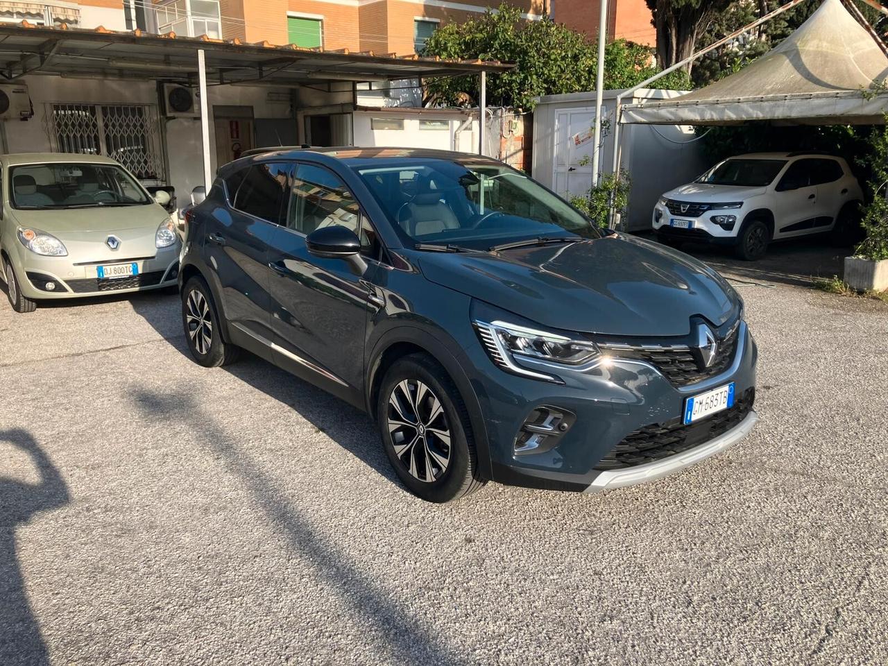 RENAULT CAPTUR 1.0 90cv Techno...solo 13.000 Km!!