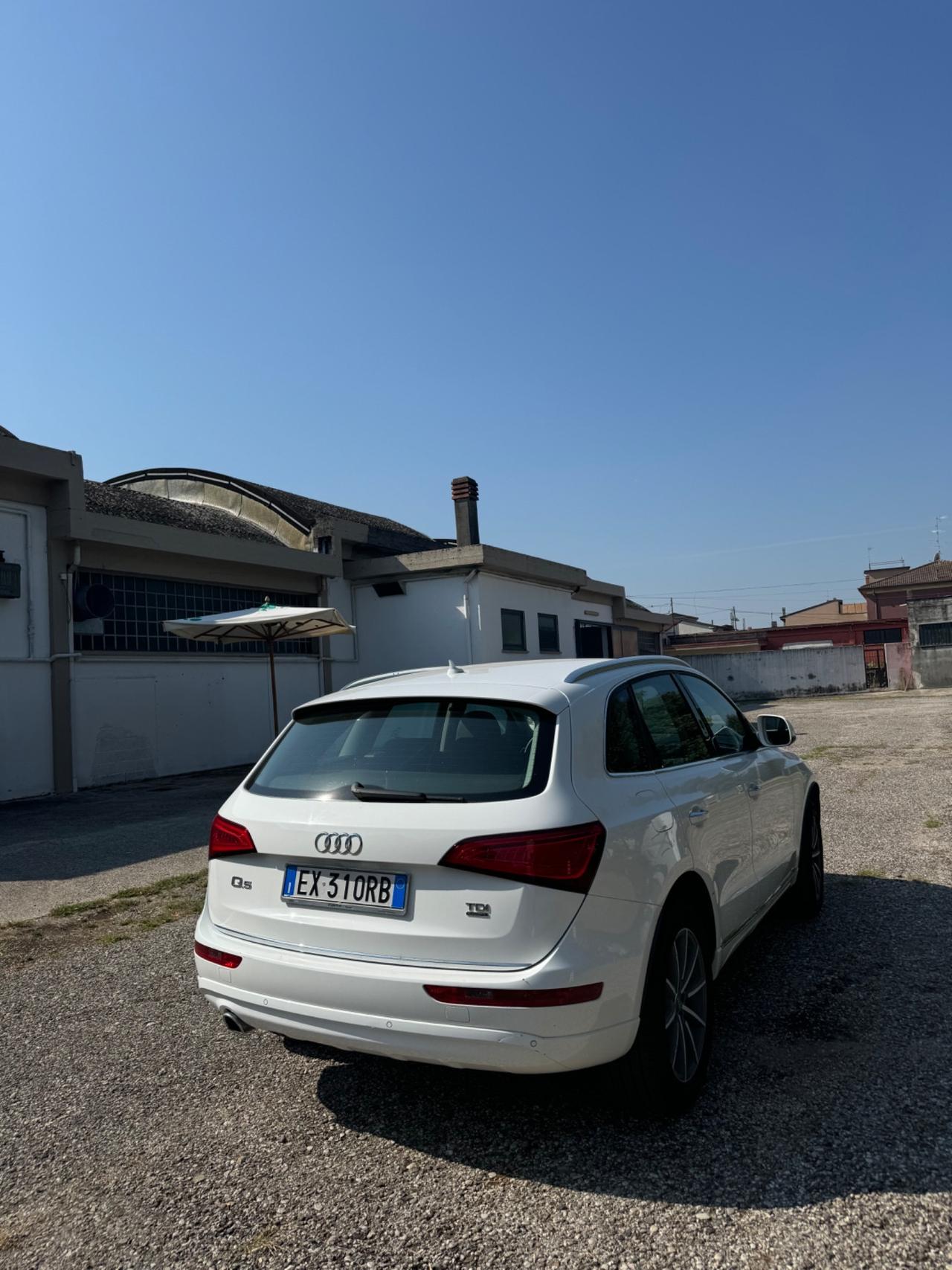 Audi Q5 2.0 TDI 177 CV quattro Business