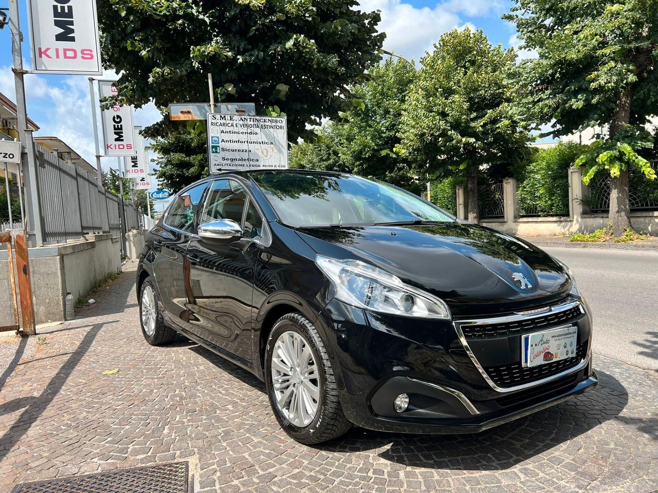 Peugeot 208 BlueHDi 75 5 porte Allure