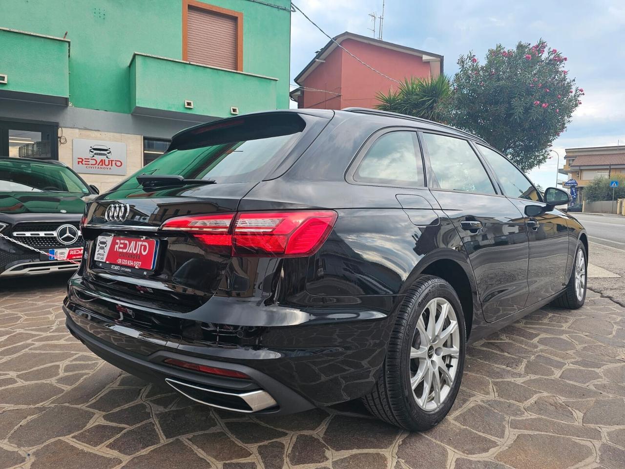 Audi A4 Avant 40 TDI S tronic Business