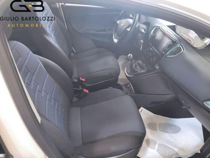 Lancia Ypsilon 1.0 FireFly 70cv Hybrid Gold Plus