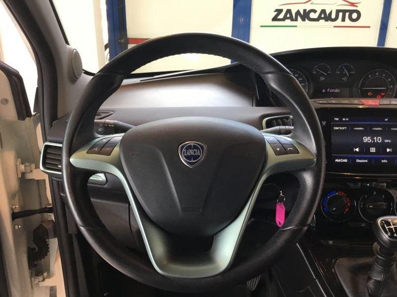 Lancia Ypsilon 1.0 FireFly 70cv Hybrid Gold Plus MY23